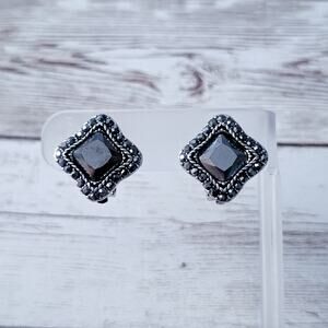 Vintage Clip On Earrings Dark Grey & Silver Tone Unusual